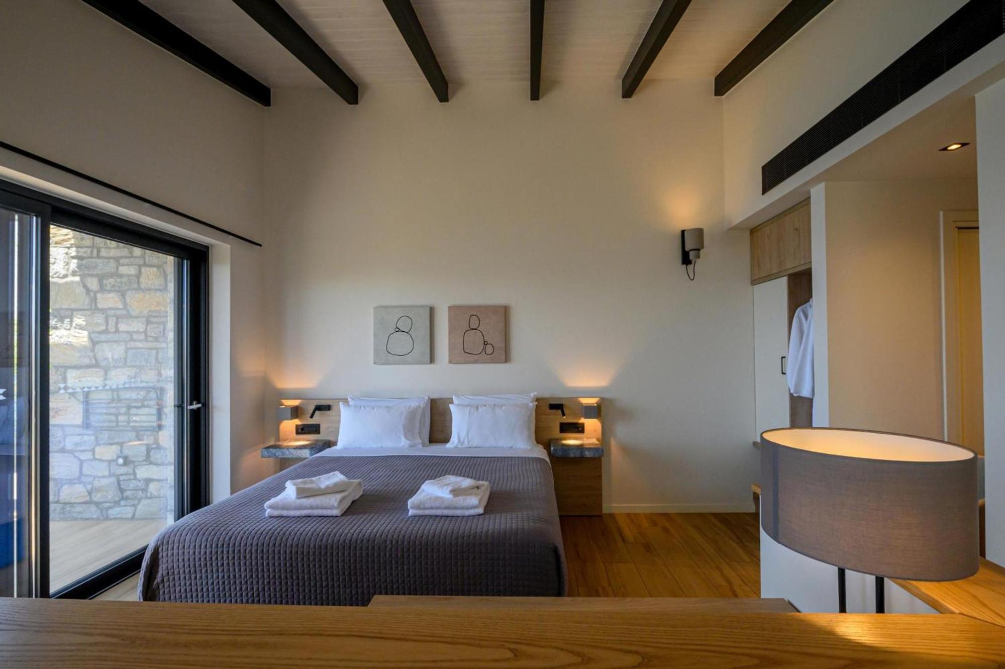 Mani Suites Agios Nikolaos  Bagian luar foto
