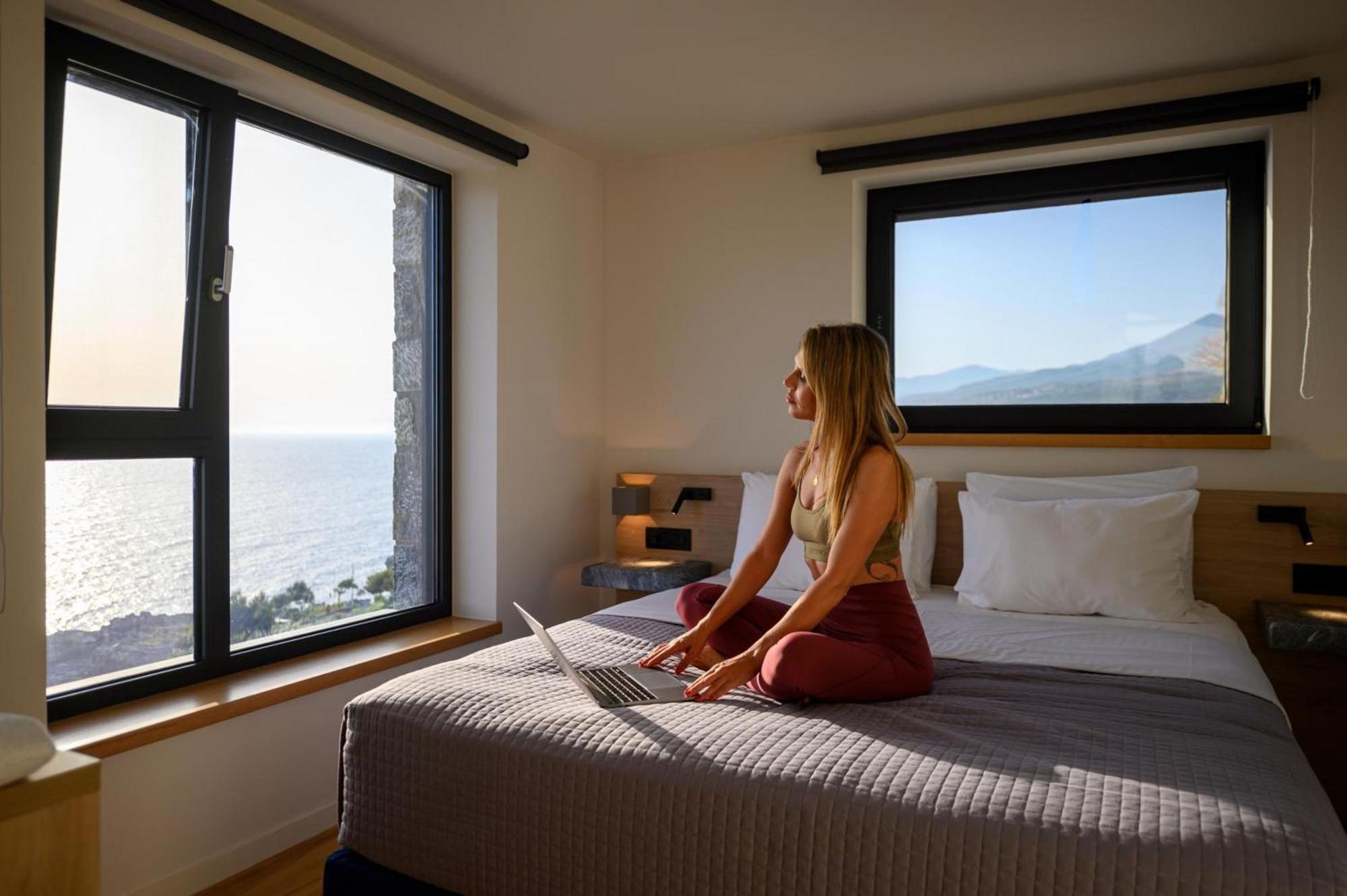 Mani Suites Agios Nikolaos  Bagian luar foto