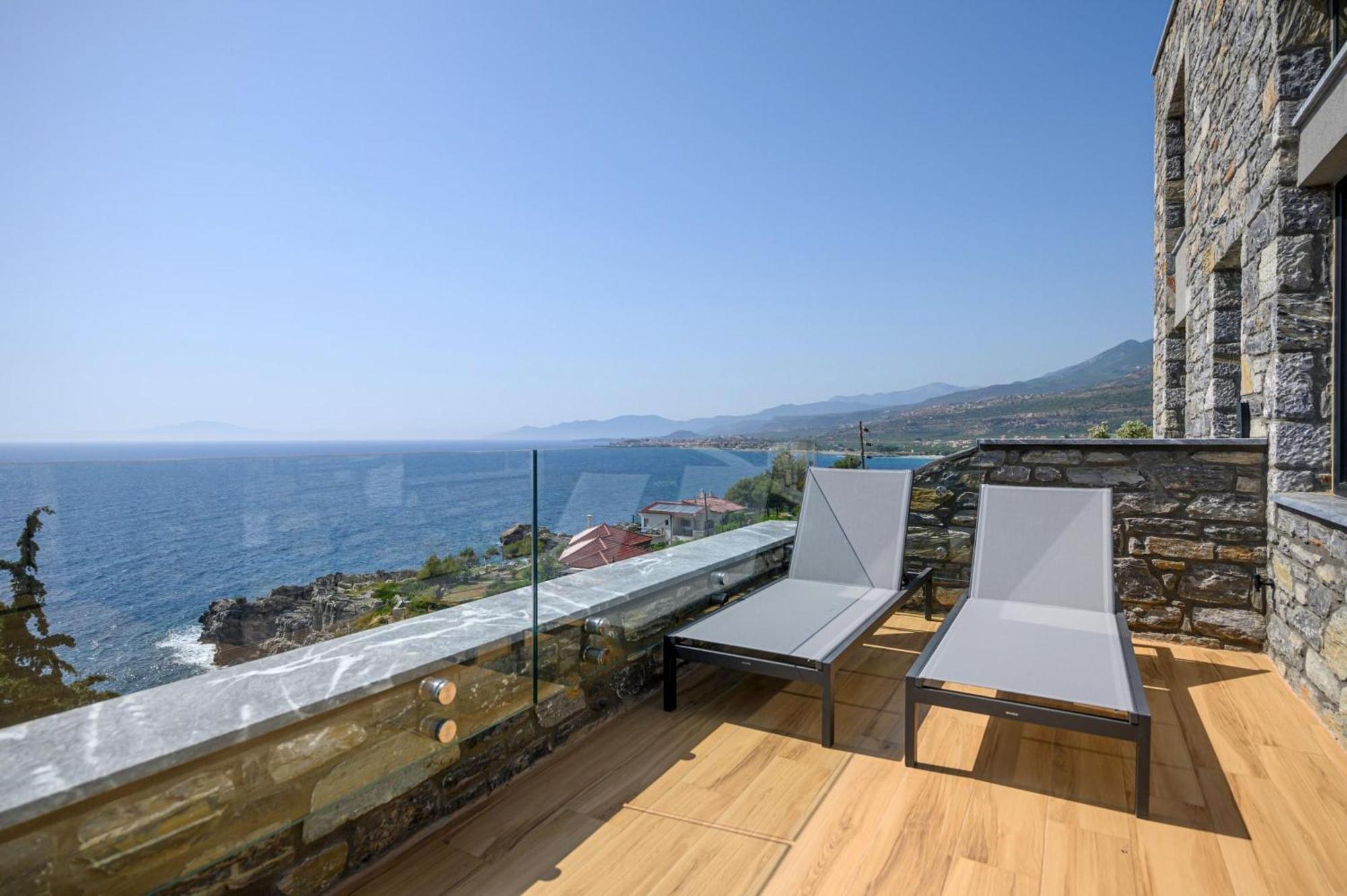 Mani Suites Agios Nikolaos  Bagian luar foto