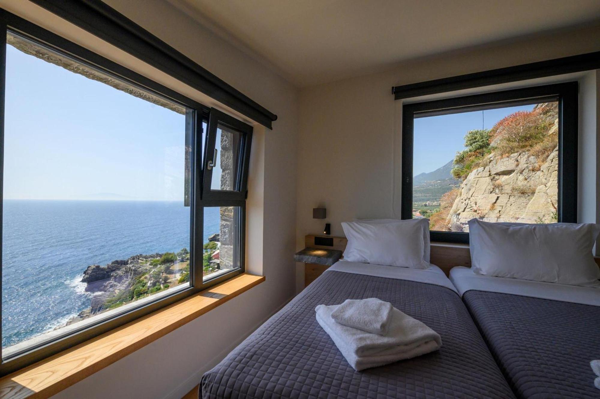 Mani Suites Agios Nikolaos  Bagian luar foto