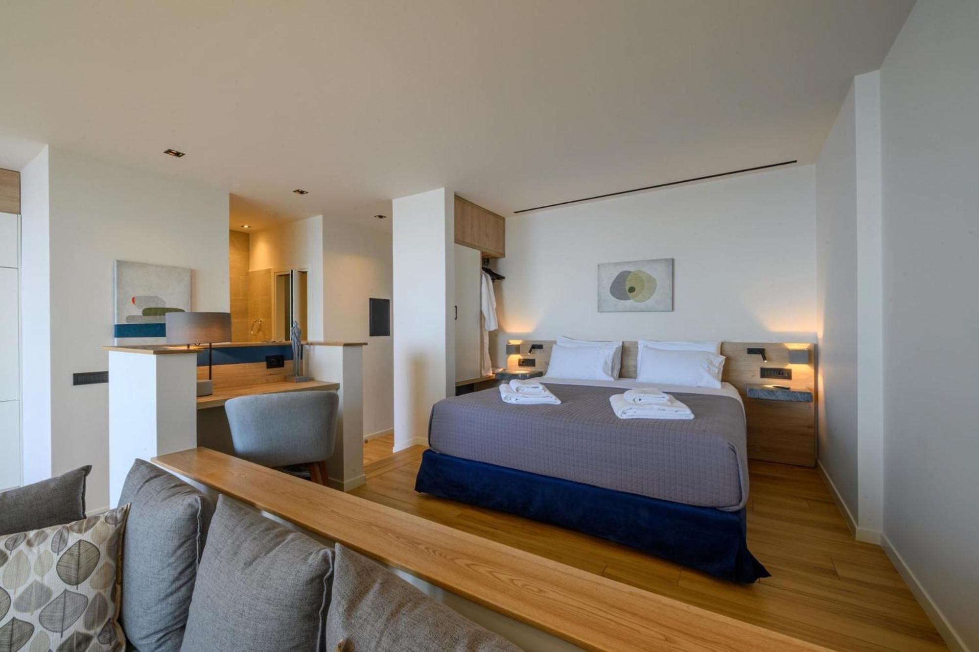 Mani Suites Agios Nikolaos  Bagian luar foto