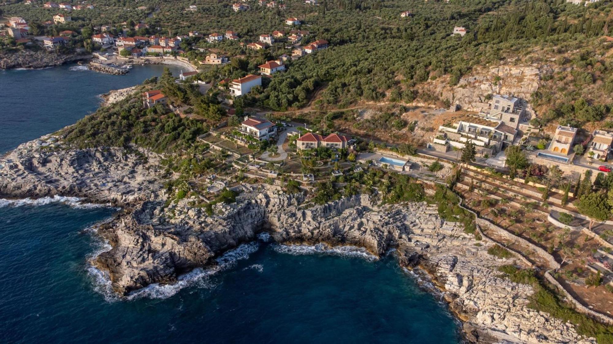 Mani Suites Agios Nikolaos  Bagian luar foto
