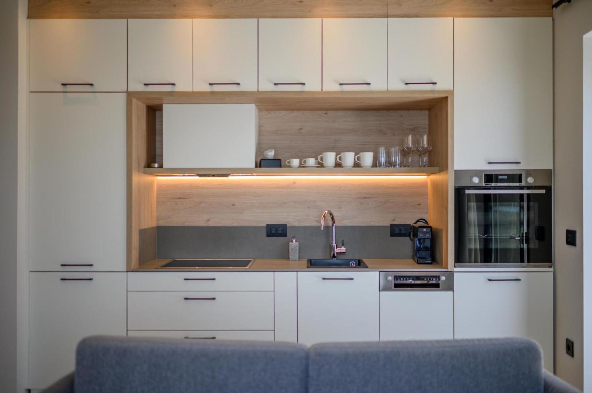 Mani Suites Agios Nikolaos  Bagian luar foto
